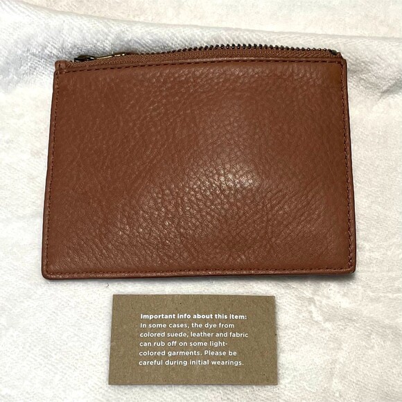 NWT Madewell Brown Leather Card / Coin Purse with Zip Pull Closure - Picture 2 of 4